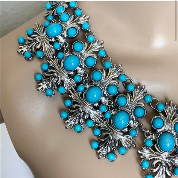 NWOT Turquoise Statement NECKLACE & BRACELET Set - Picture 3 of 10